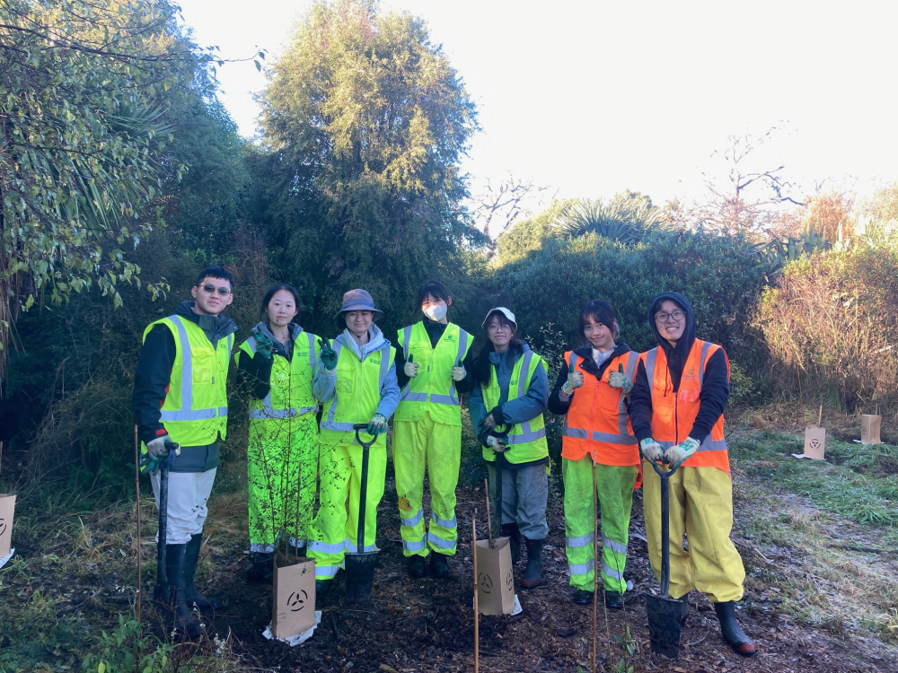 Conservation Volunteers at Travis